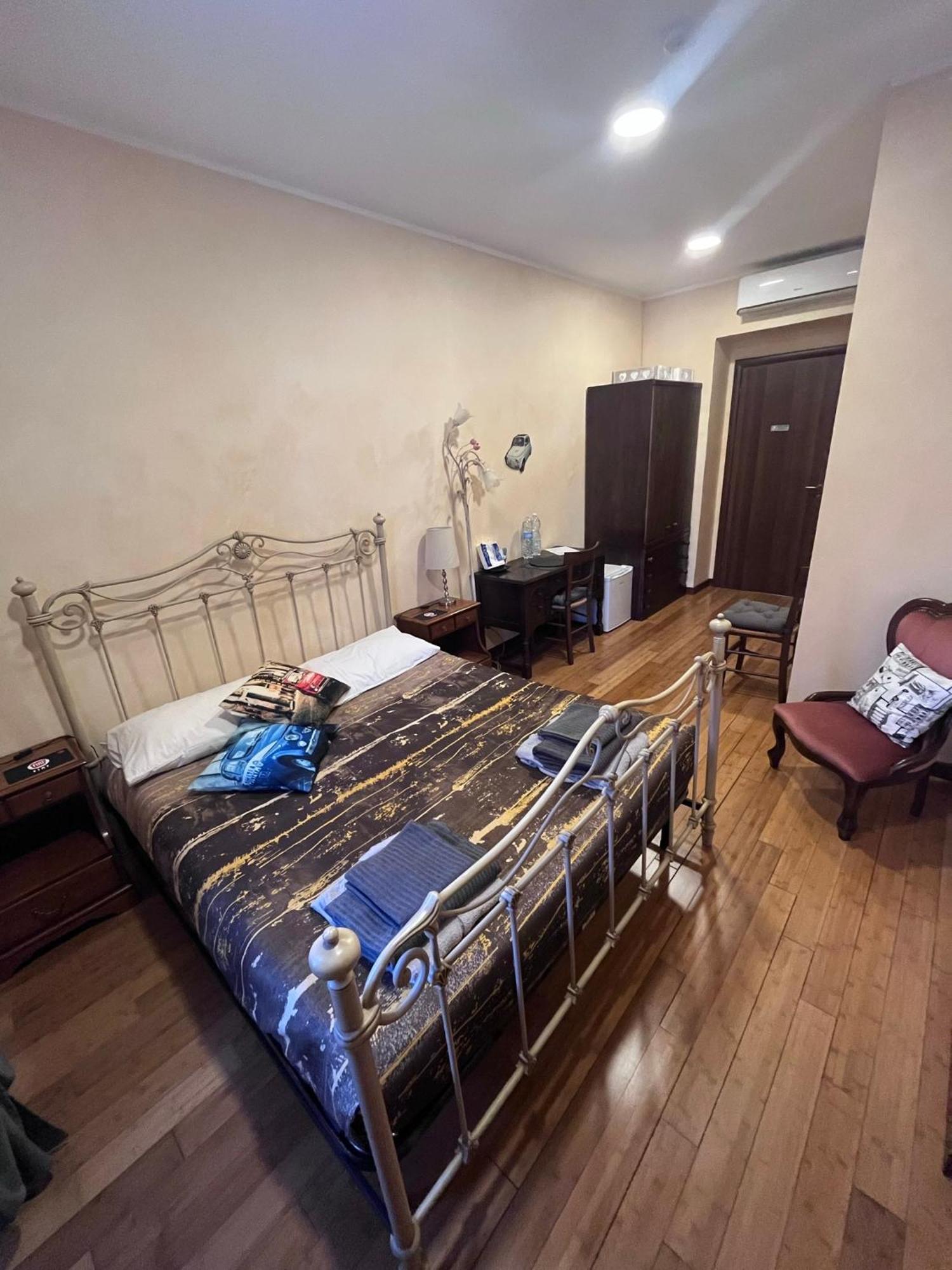 Casa Friends Lingotto Ospedali Metro Spezia 호텔 토리노 외부 사진